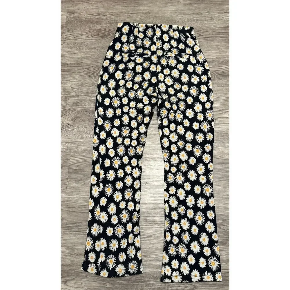 Free People Womens Daisy Print Black Knit Cropped Flare Pants 2 Boho Cottage